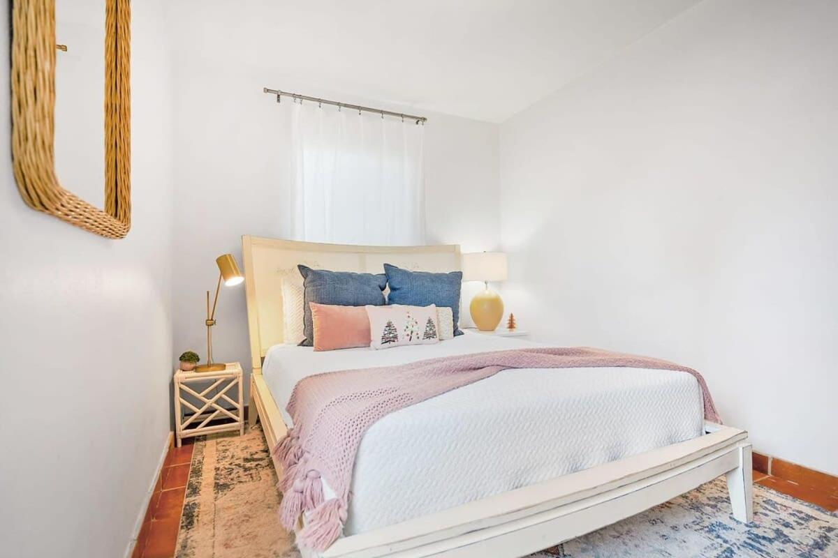 Pink House Prime Location Walk To Downtown Dogs Ok Βίλα St. Augustine Εξωτερικό φωτογραφία