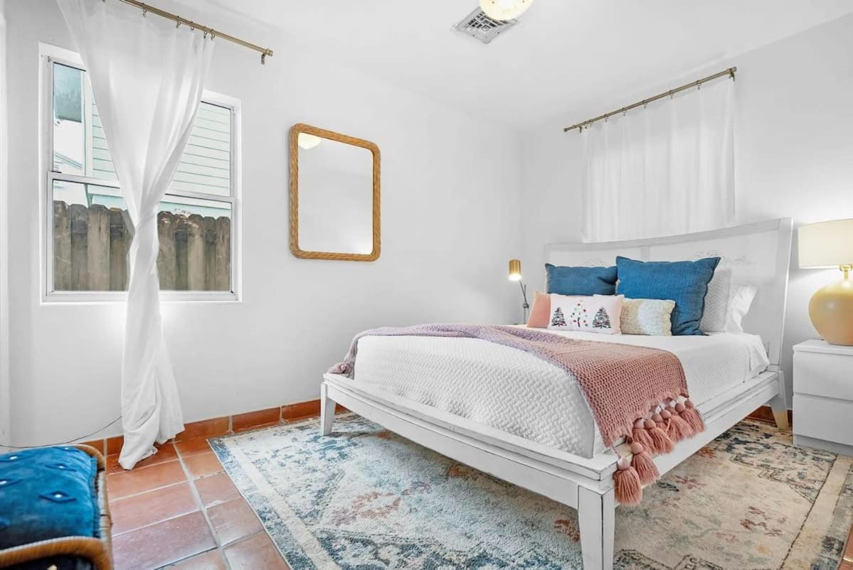 Pink House Prime Location Walk To Downtown Dogs Ok Βίλα St. Augustine Εξωτερικό φωτογραφία