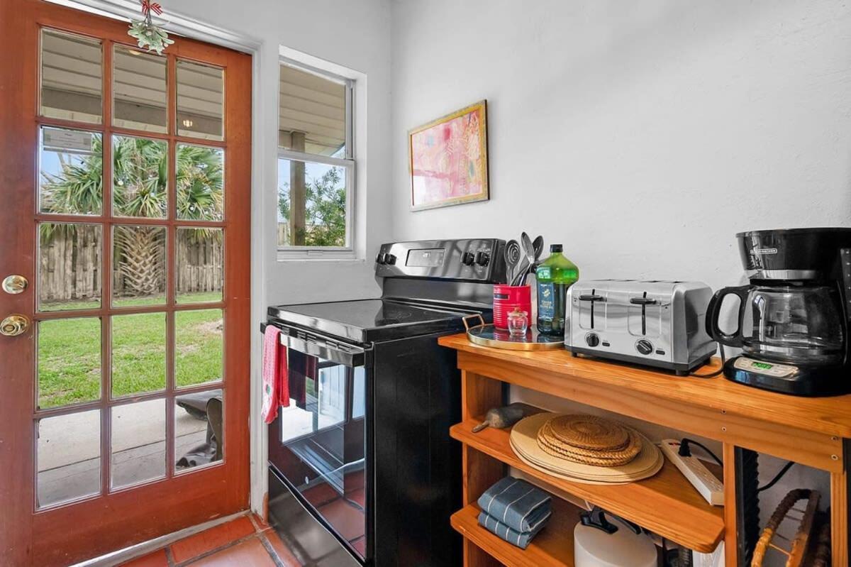 Pink House Prime Location Walk To Downtown Dogs Ok Βίλα St. Augustine Εξωτερικό φωτογραφία